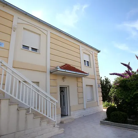 In Seget Апартаменти Трогір