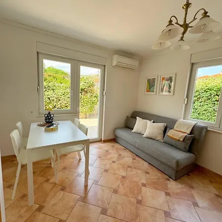 Apartment In Seget Trogir